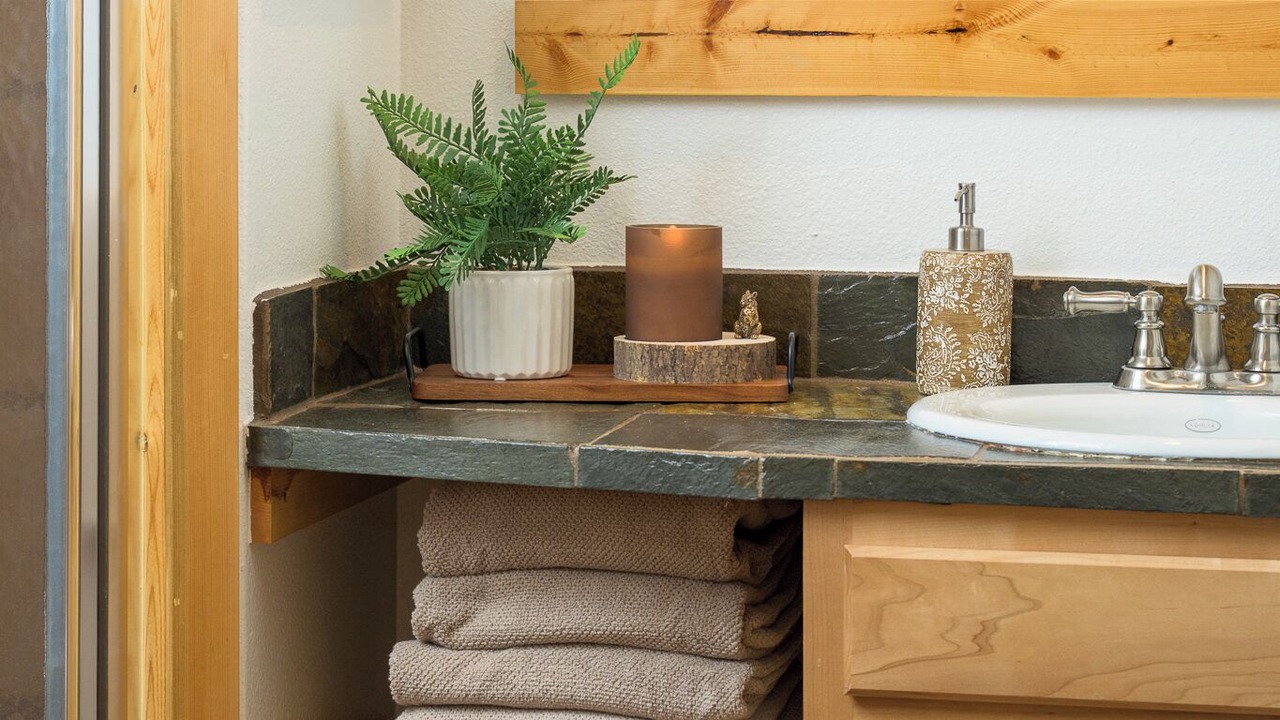 Photo of Bathroom in Twin Lakes