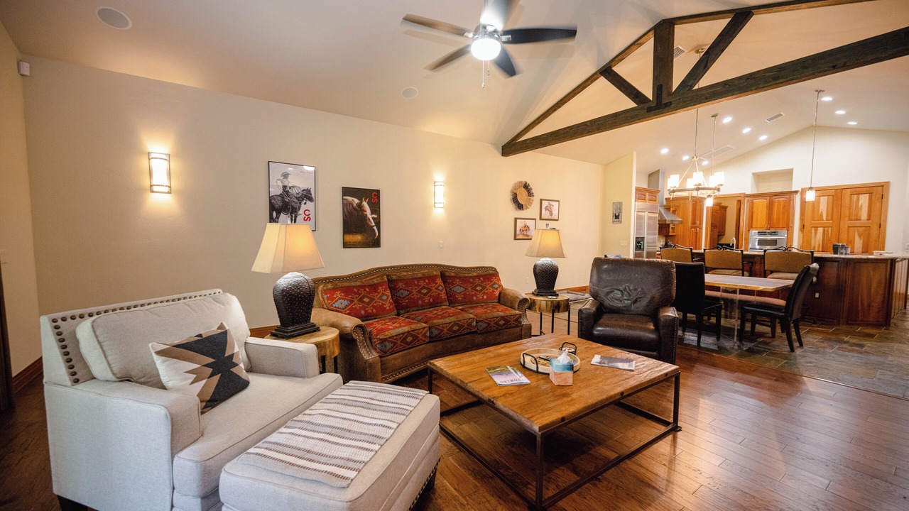 Photo of Livingroom in Dalton Ranch