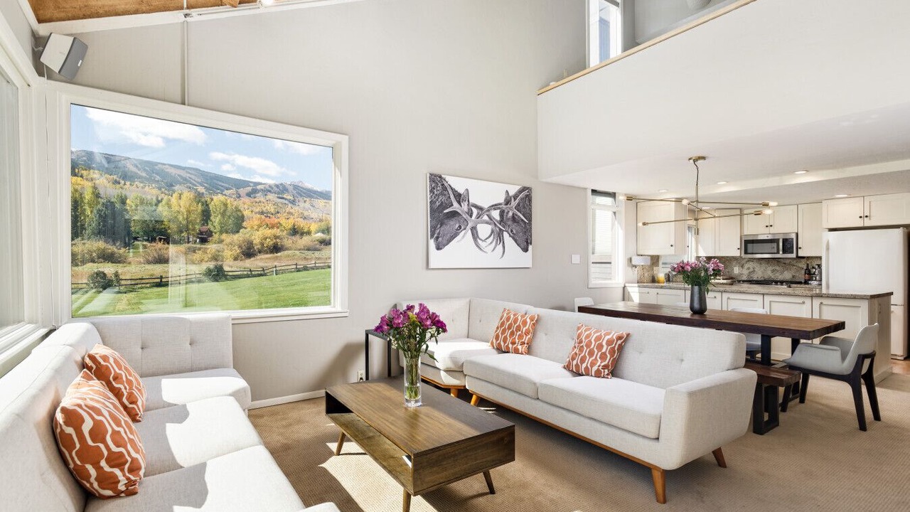 Photo of Livingroom in Snowmass Village