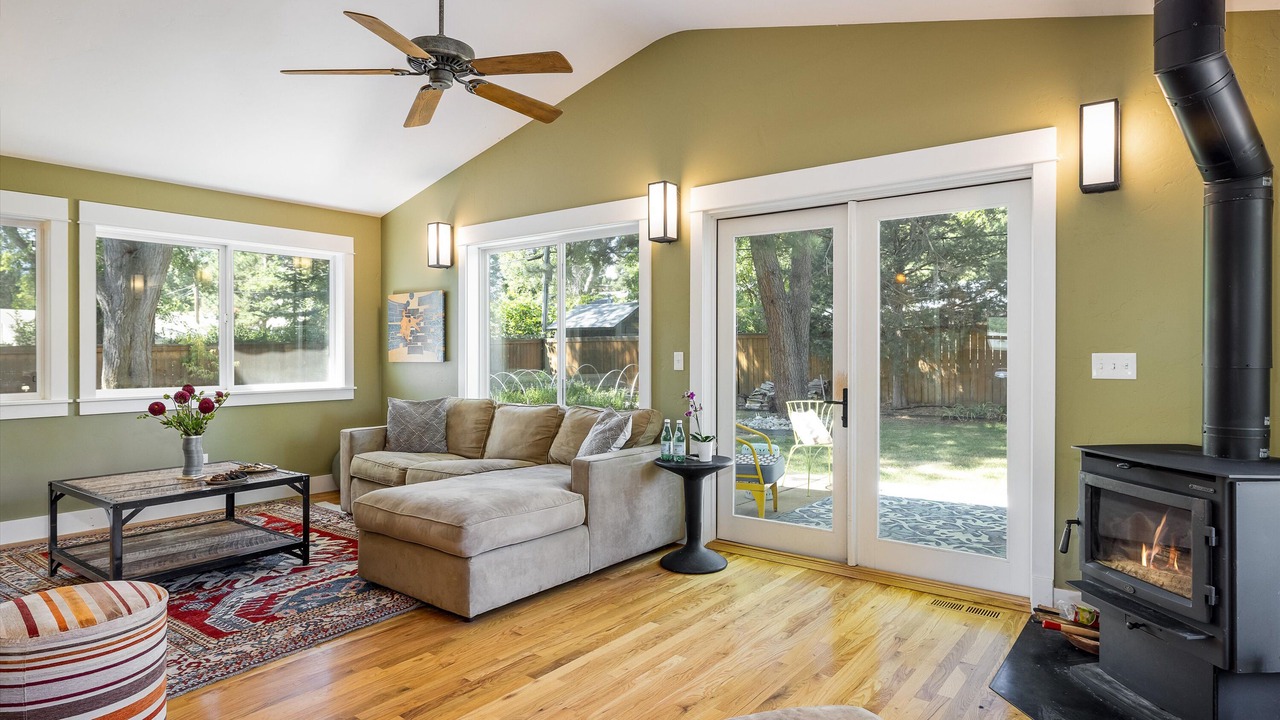 Photo of Livingroom in Old North Boulder