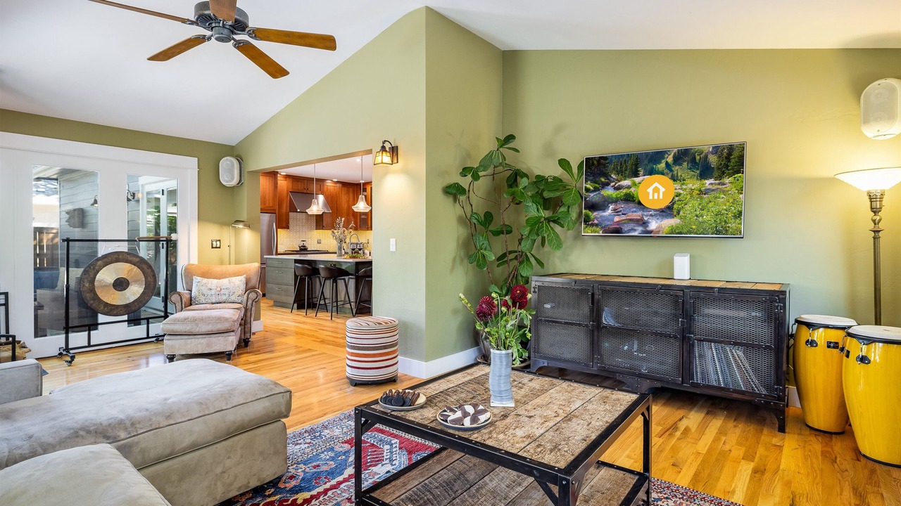 Photo of Livingroom in Old North Boulder