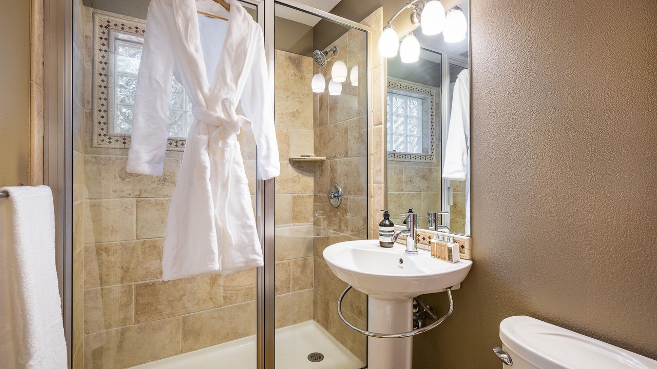 Photo of Bathroom in Old North Boulder