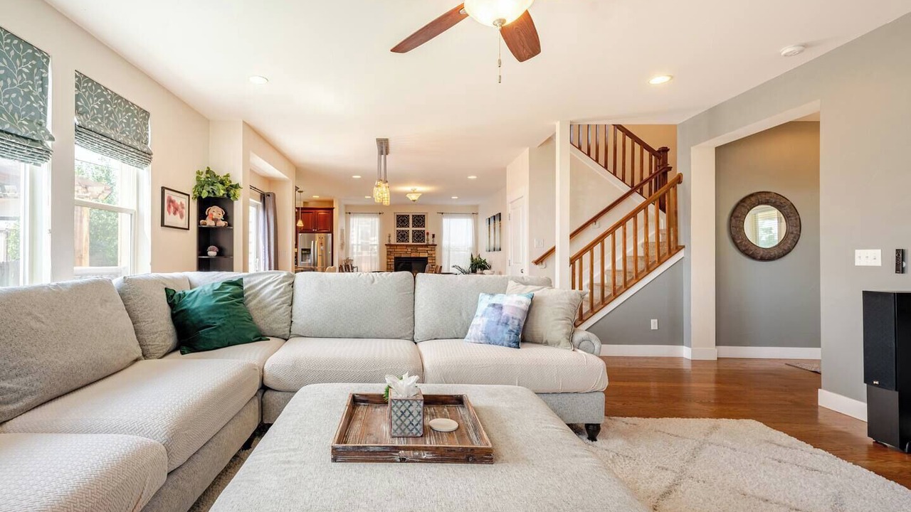 Photo of Livingroom in Lakewood