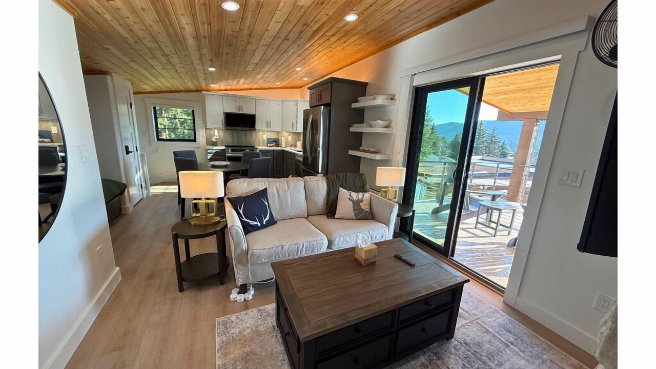 Photo of Livingroom in Woodland Park
