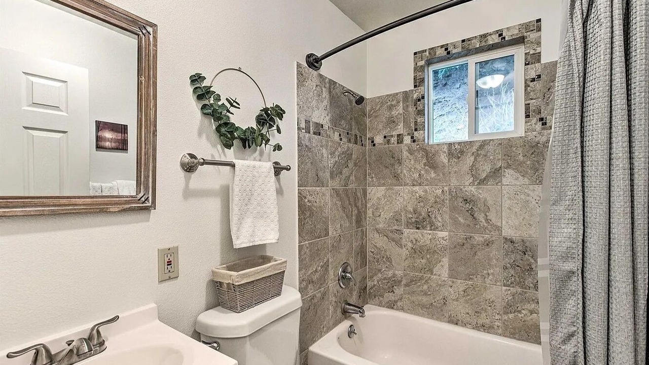 Photo of Bathroom in Morrison