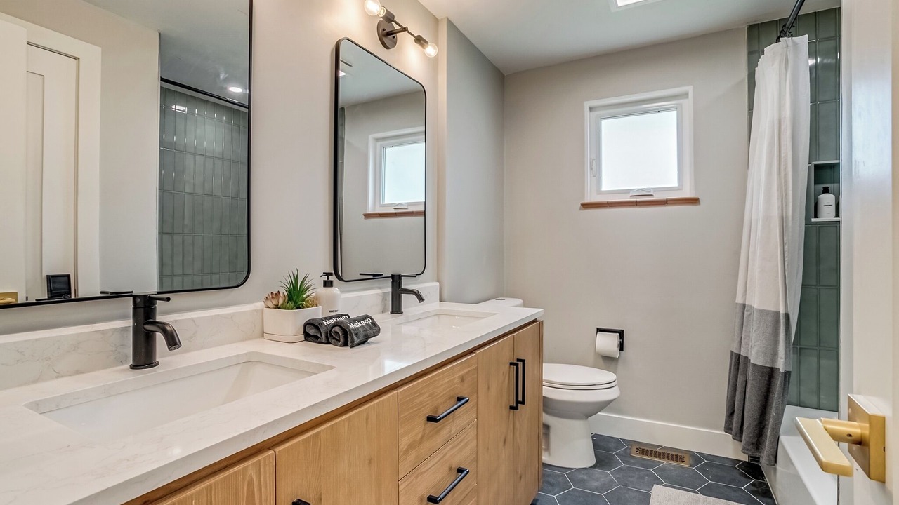 Photo of Bathroom in South Westminster