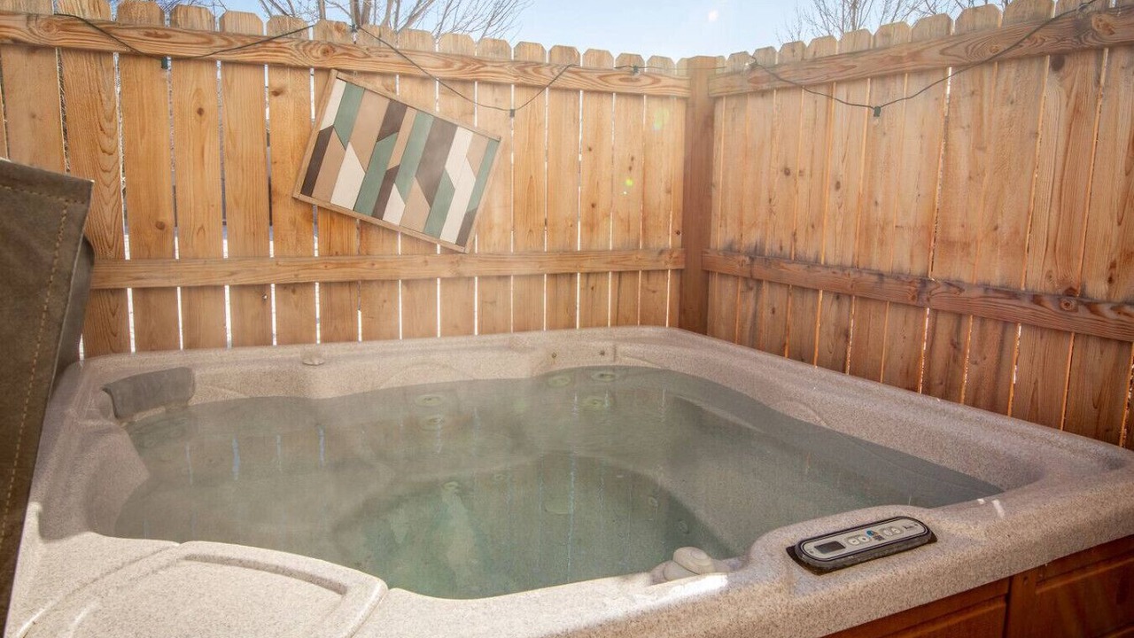 Photo of Outdoor in Glenwood Grove - North Iris