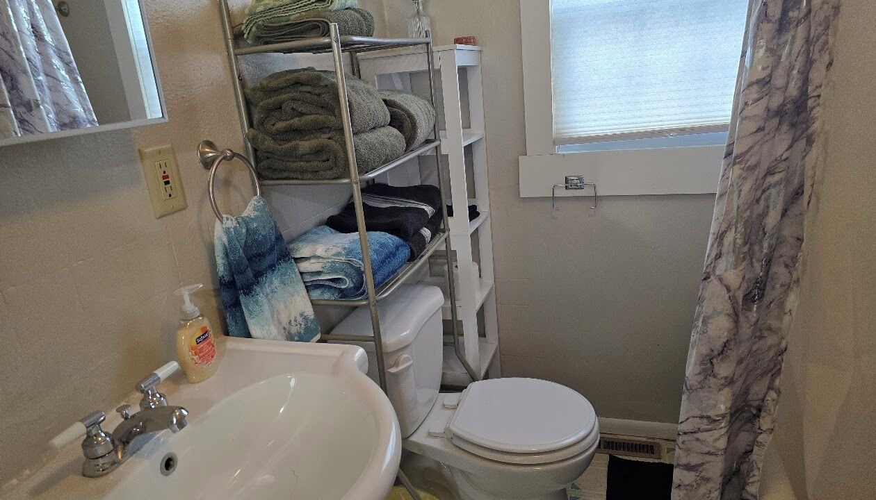 Photo of Bathroom in Craig