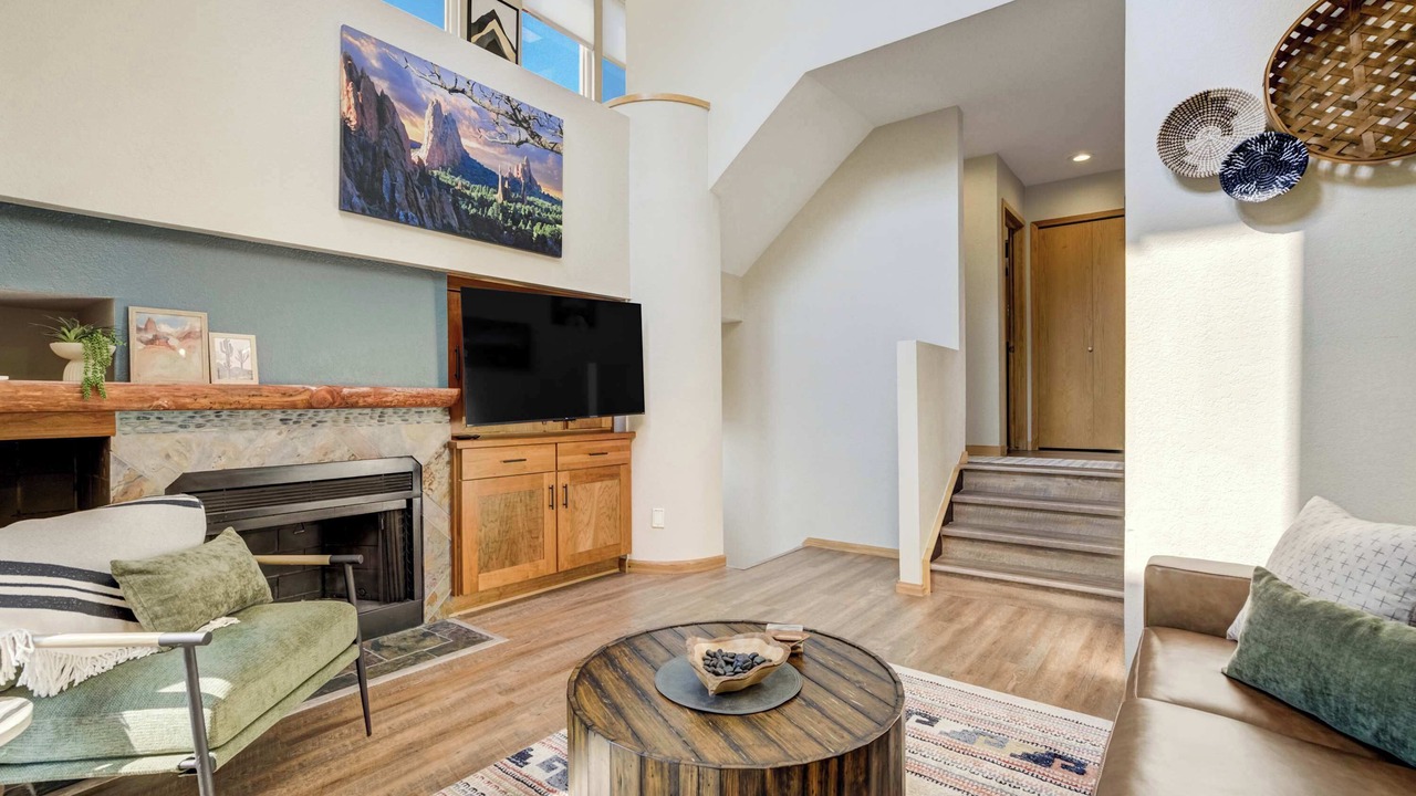 Photo of Livingroom in Skyway