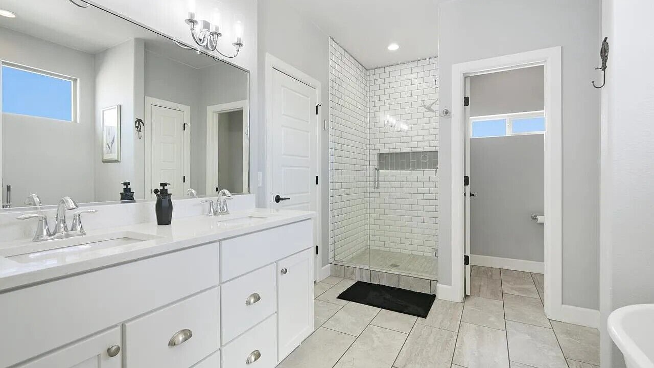 Photo of Bathroom in Grand Junction