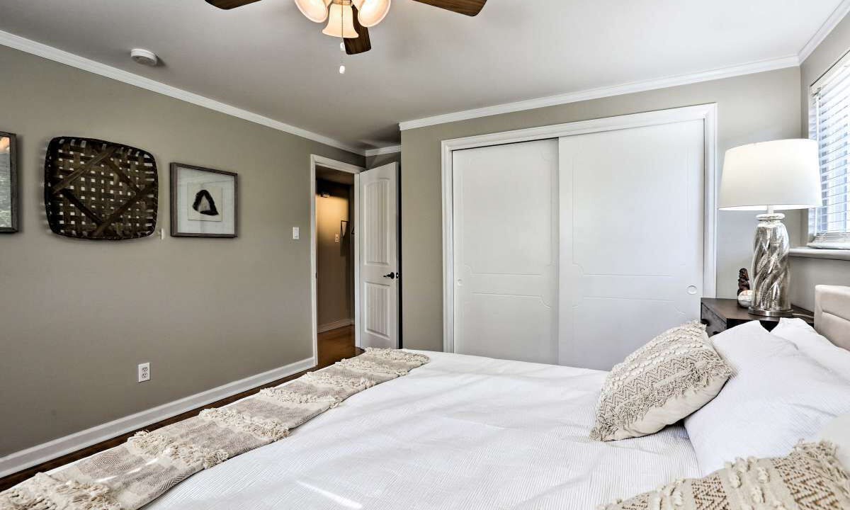 Photo of Bedroom in Foothills