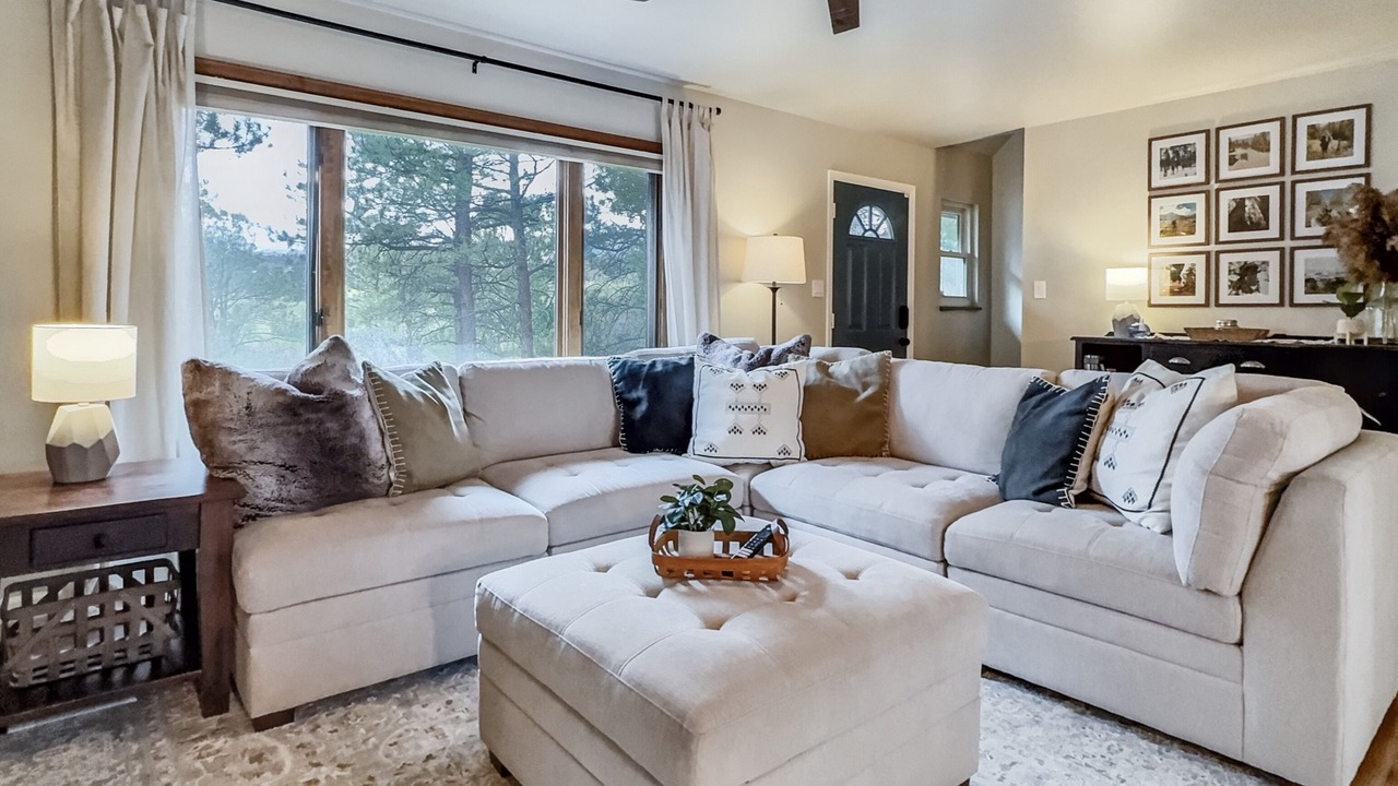 Photo of Livingroom in Briargate