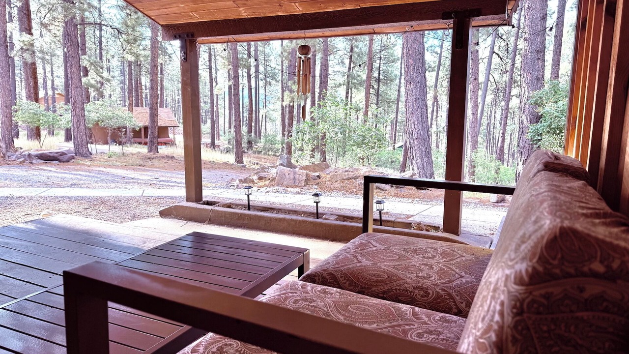 Photo of Patio Balcony in Forest Lakes