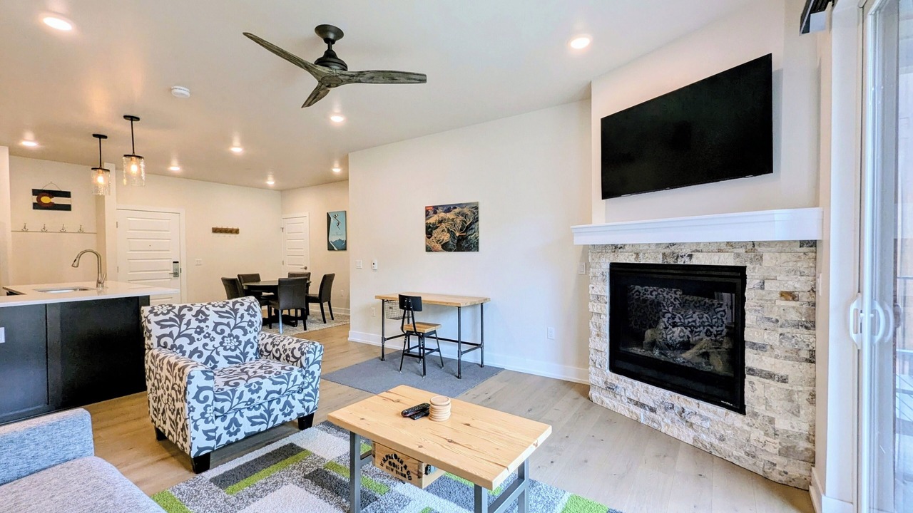 Photo of Bedroom in Lakeside Village
