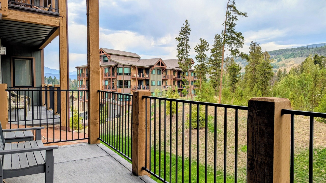 Photo of Patio Balcony in Lakeside Village