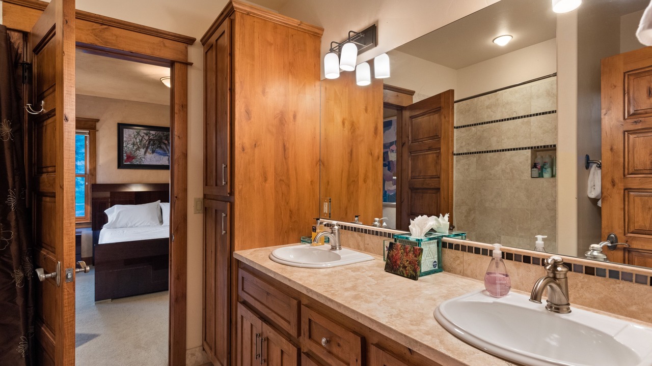 Photo of Bathroom in Cerise Ranch