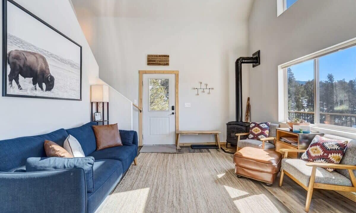 Photo of Livingroom in Rainbow Valley