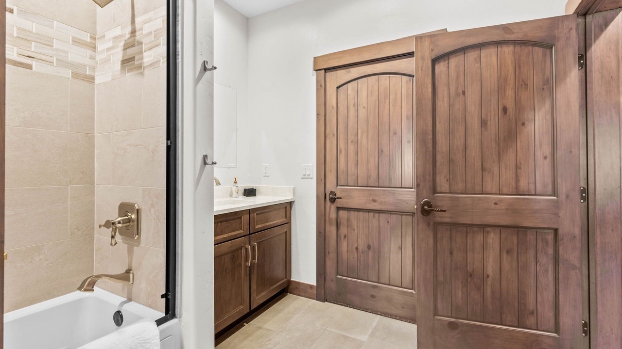 Photo of Bathroom in Willow Grove