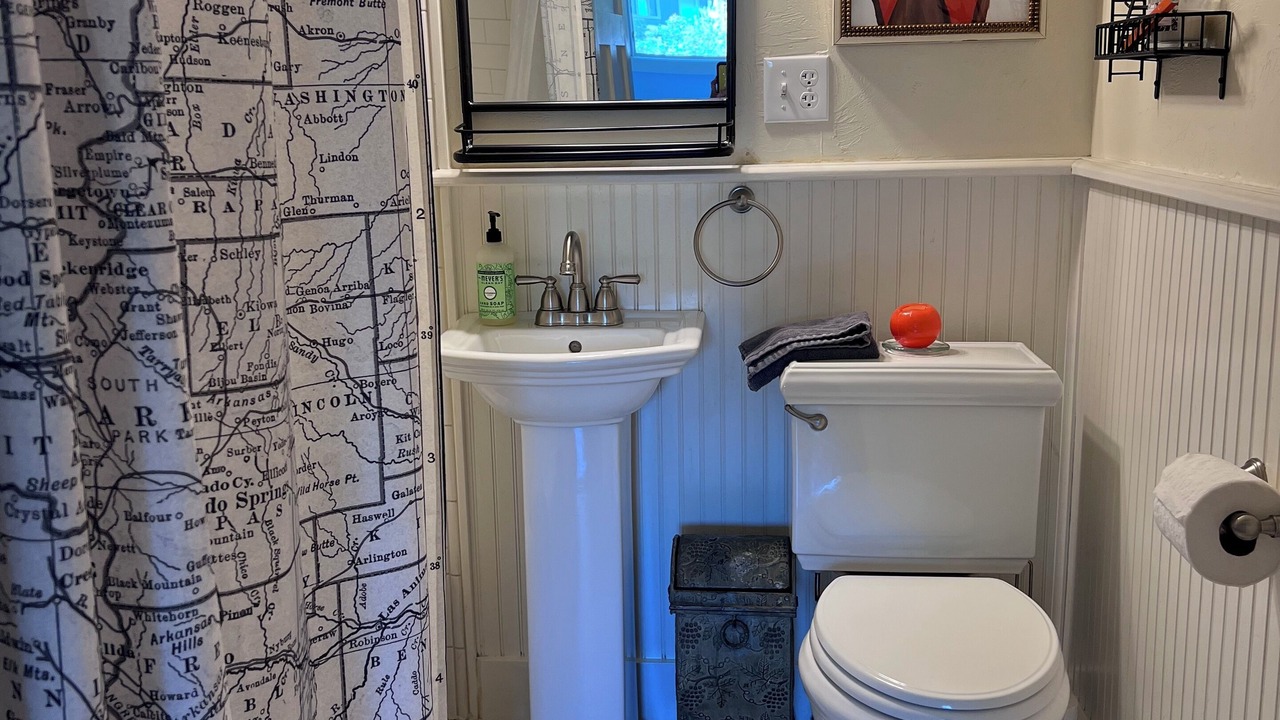 Photo of Bathroom in Whittier