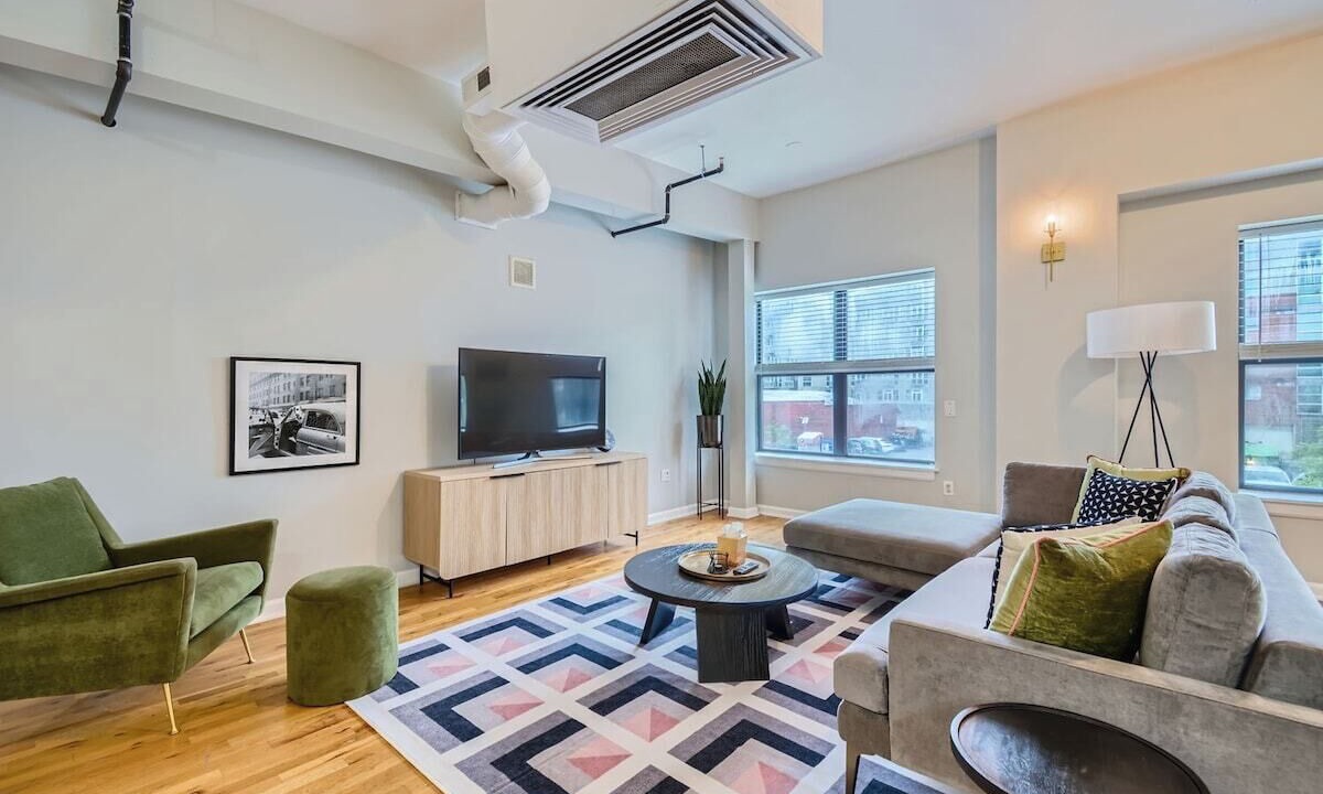 Photo of Livingroom in Ballpark