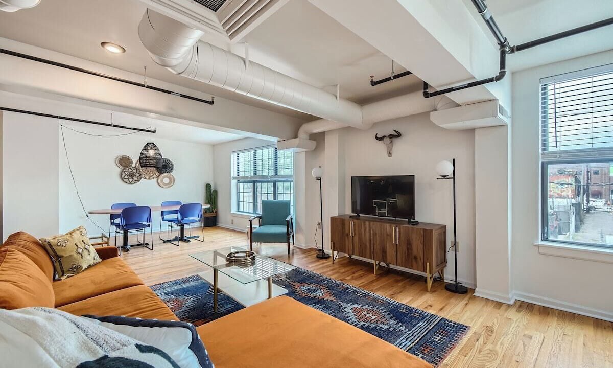 Photo of Livingroom in Ballpark