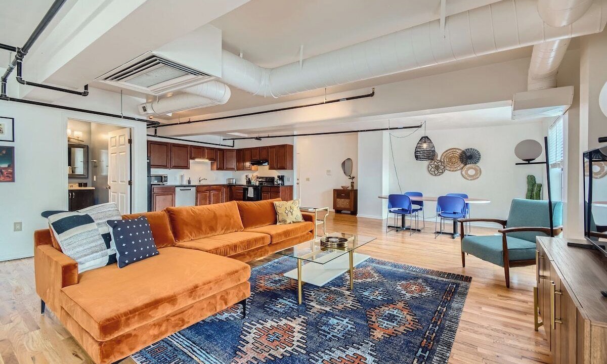 Photo of Livingroom in Ballpark