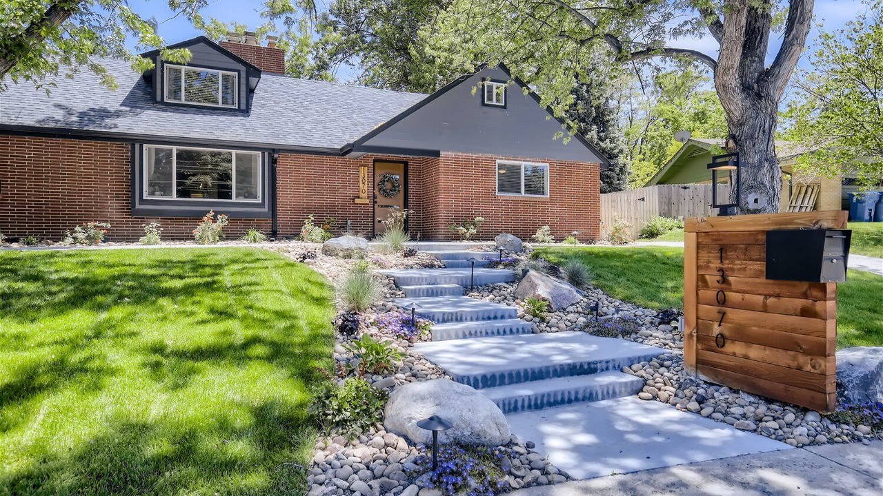 Photo of Outdoor in Applewood West