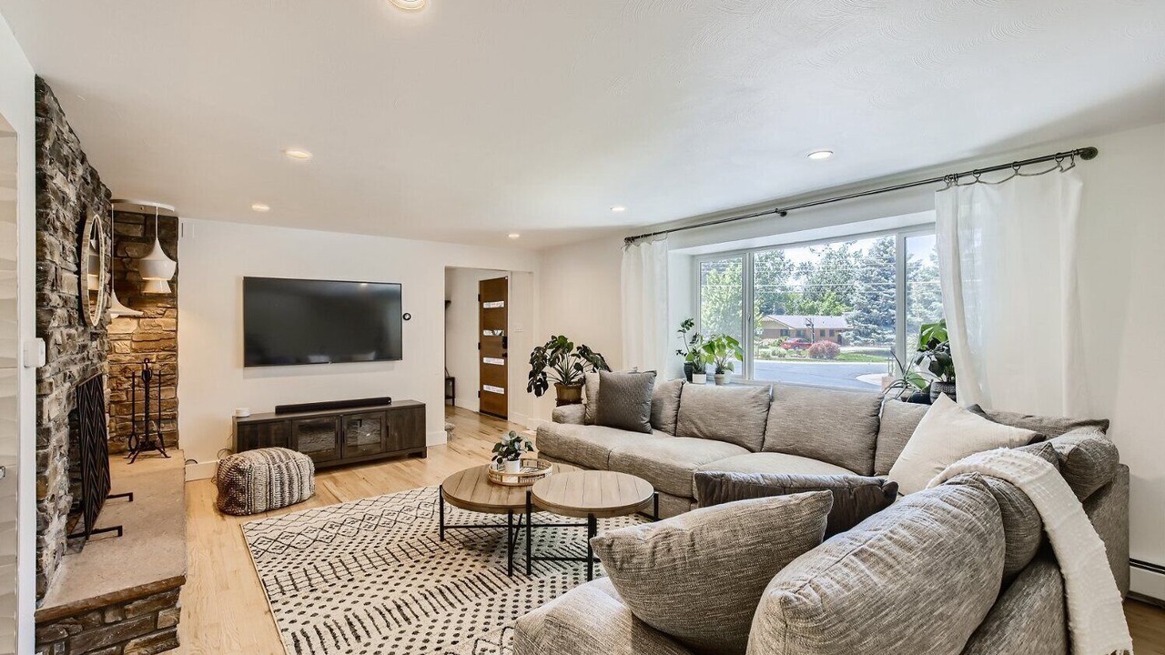 Photo of Livingroom in Applewood West