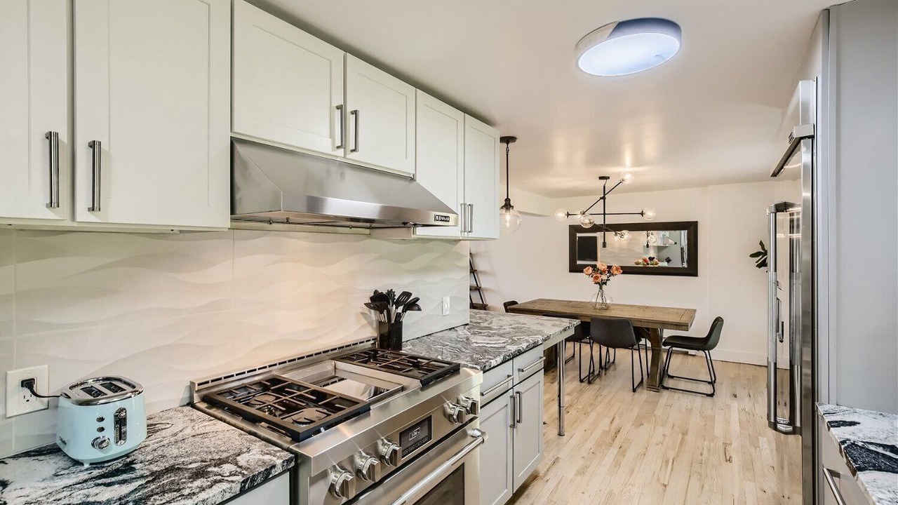 Photo of Kitchen in Applewood West