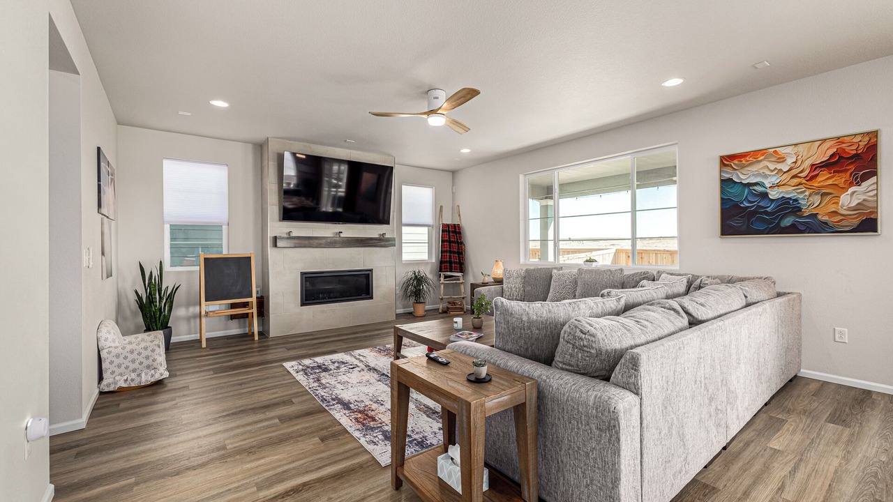 Photo of Livingroom in Commerce City