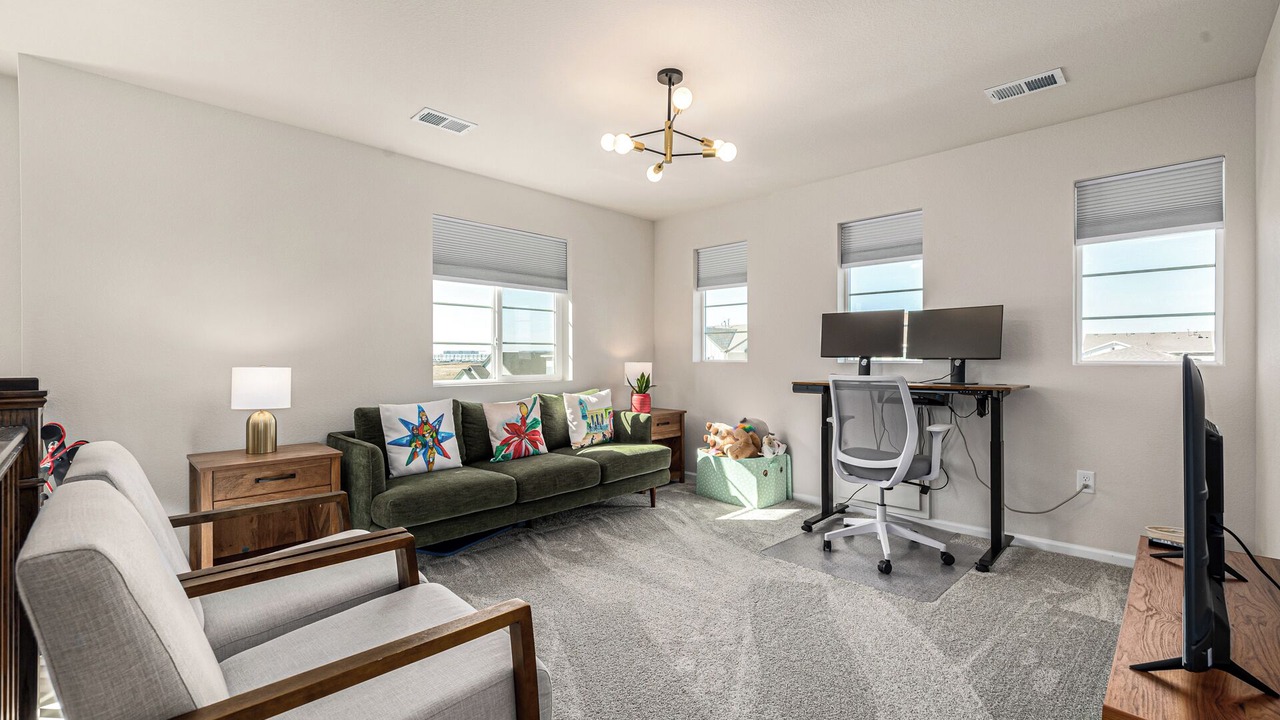 Photo of Livingroom in Commerce City