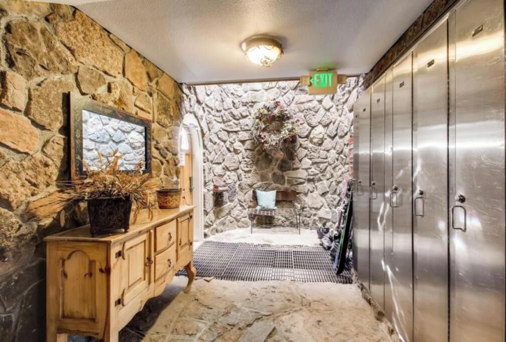 Photo of Bedroom in Mountain House