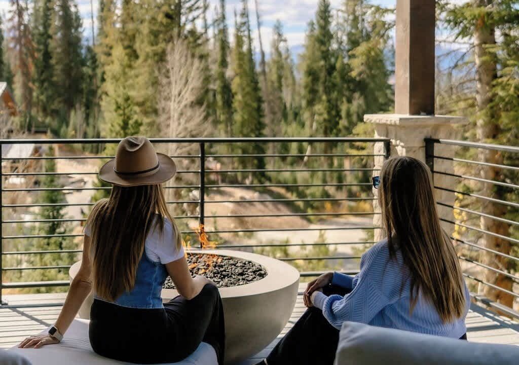 Photo of Outdoor in Rendezvous