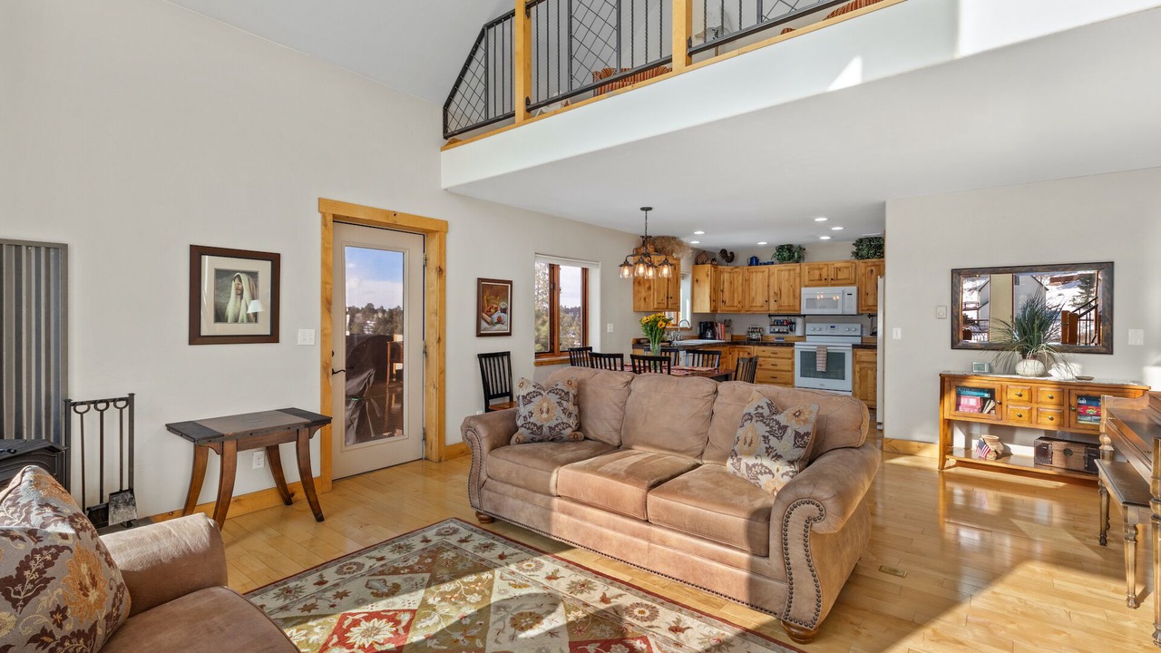 Photo of Livingroom in Elk Meadows