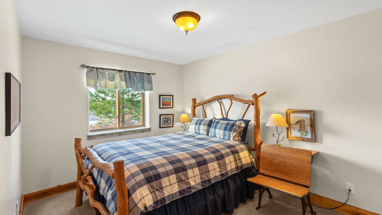 Photo of Bedroom in Elk Meadows
