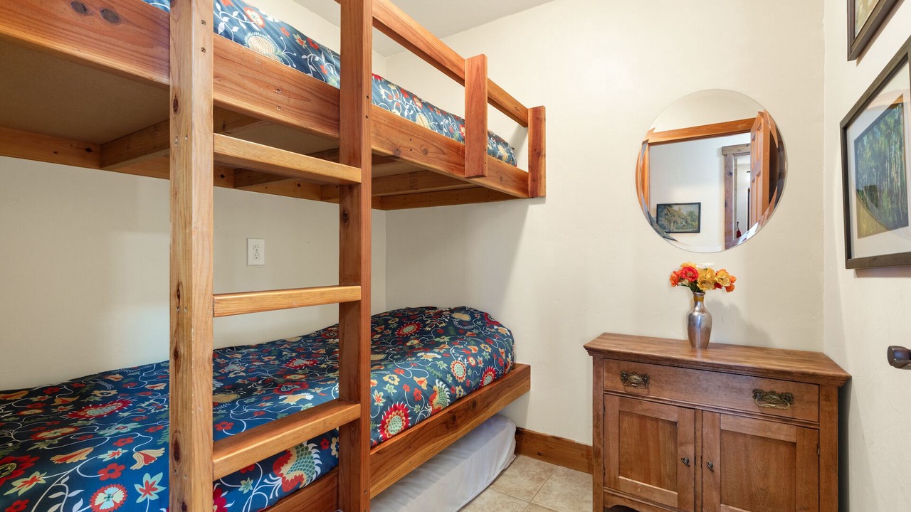 Photo of Bedroom in Elk Meadows