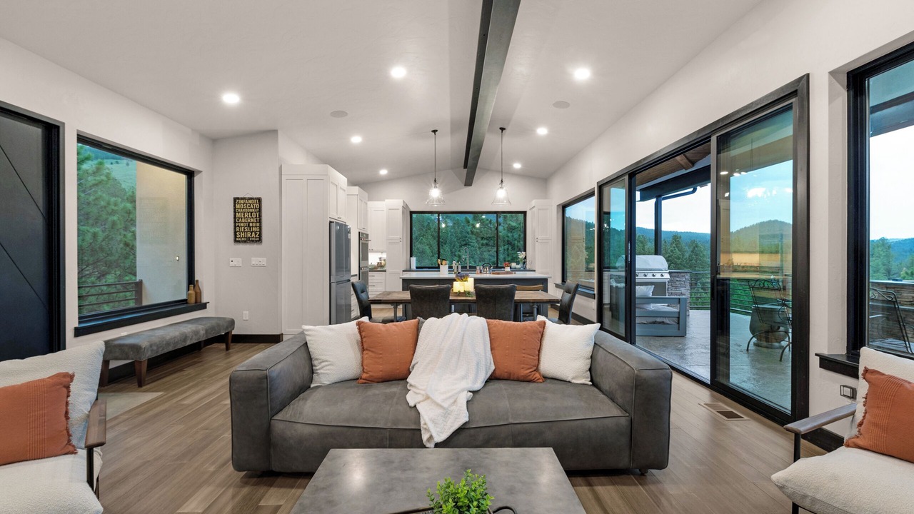Photo of Livingroom in Cripple Creek