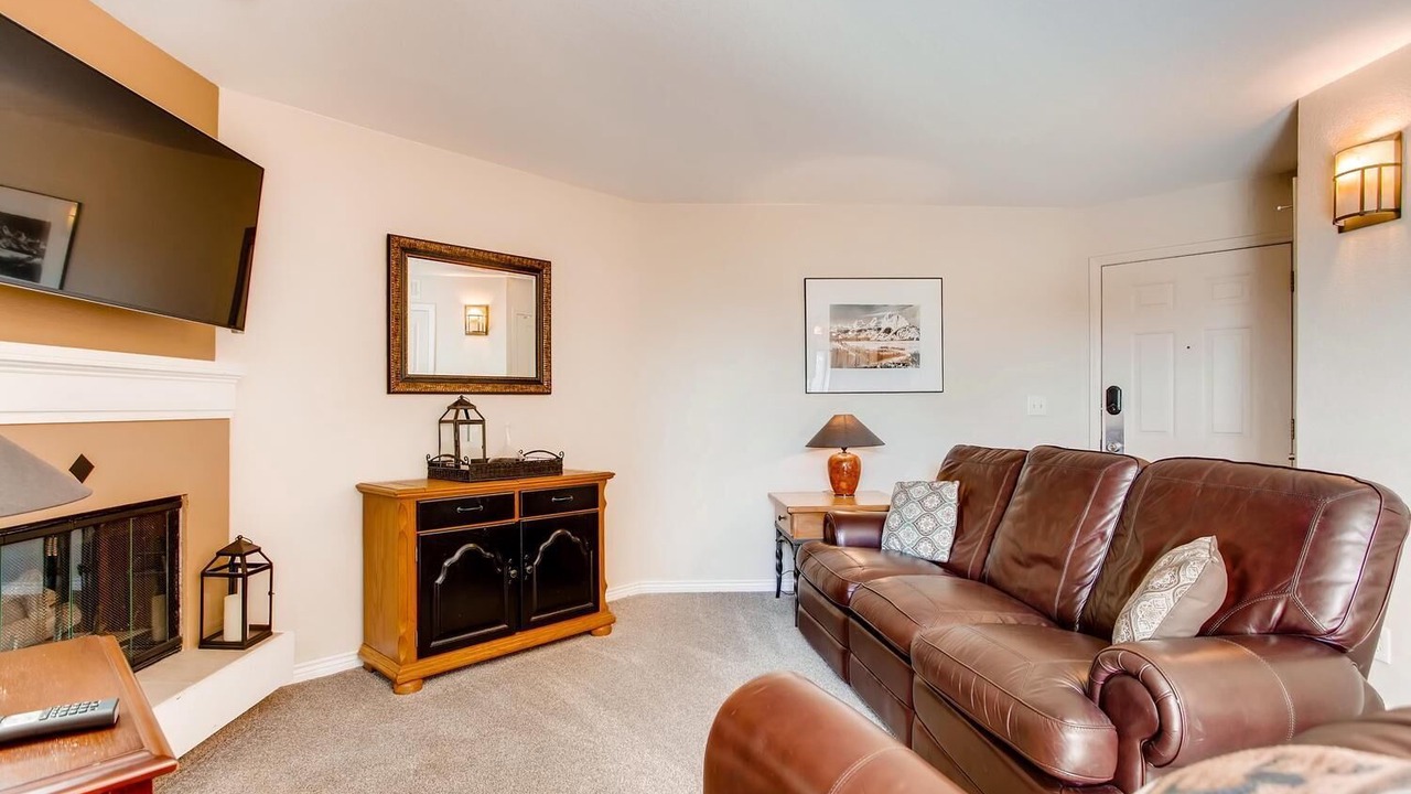Photo of Livingroom in Greenwood Village