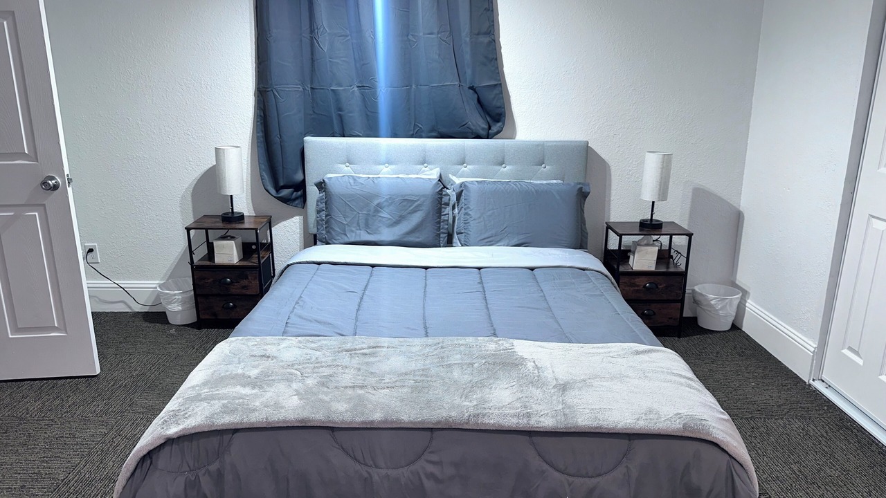 Photo of Bedroom in Aurora