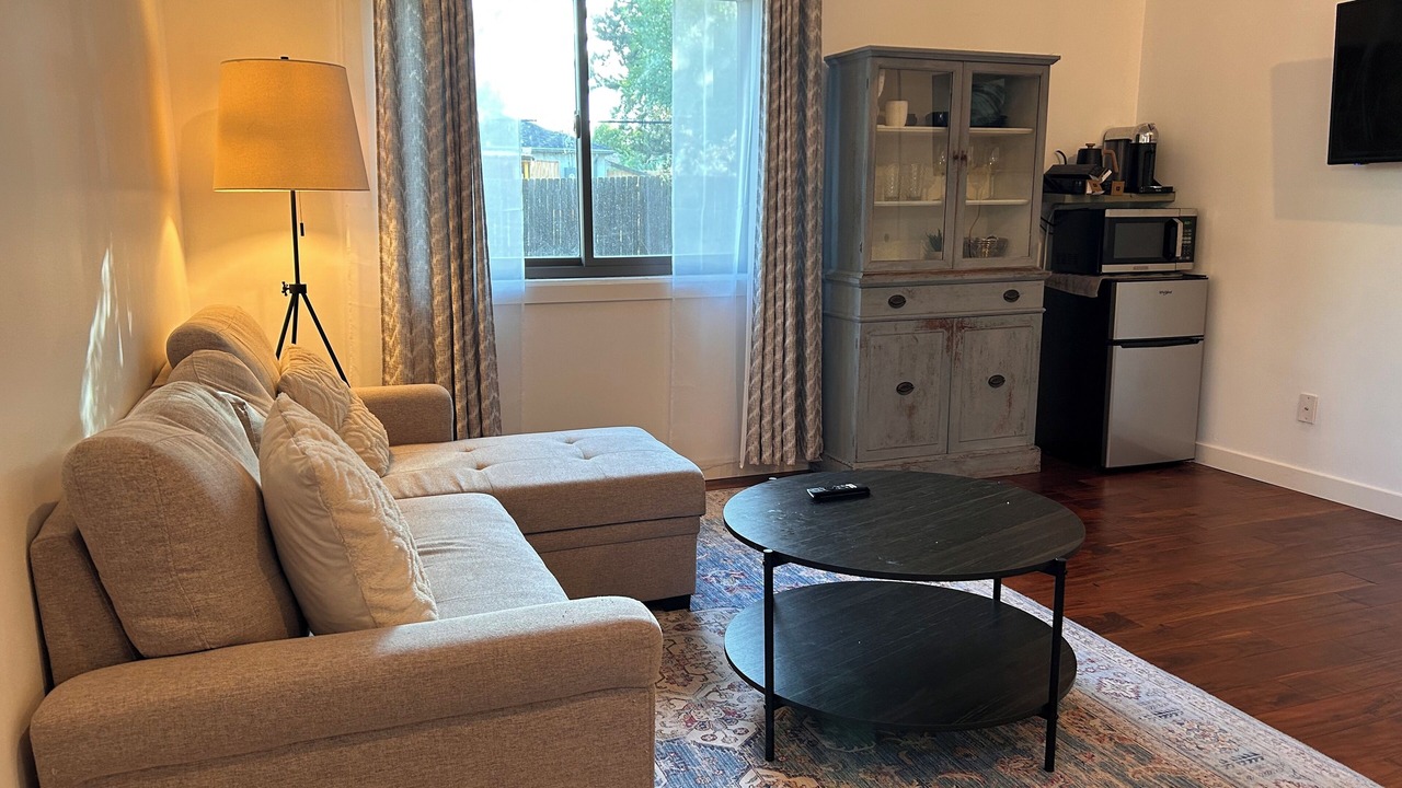 Photo of Livingroom in Jewell Heights - Hoffman Heights