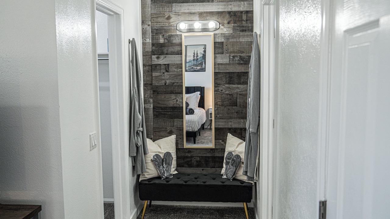 Photo of Bedroom in Aurora