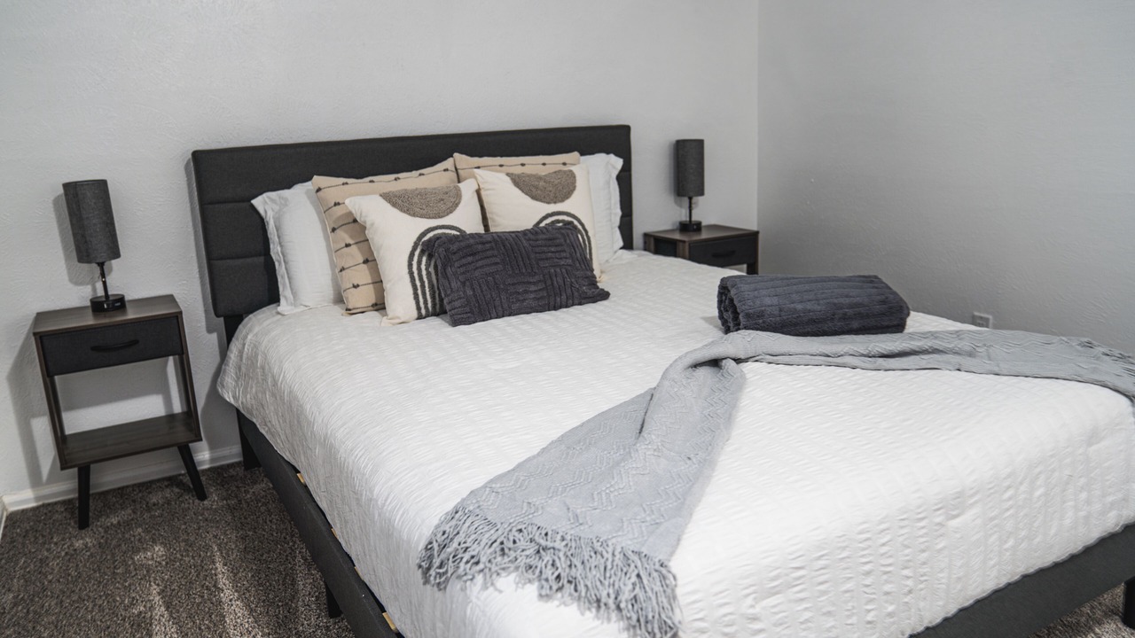 Photo of Bedroom in Aurora