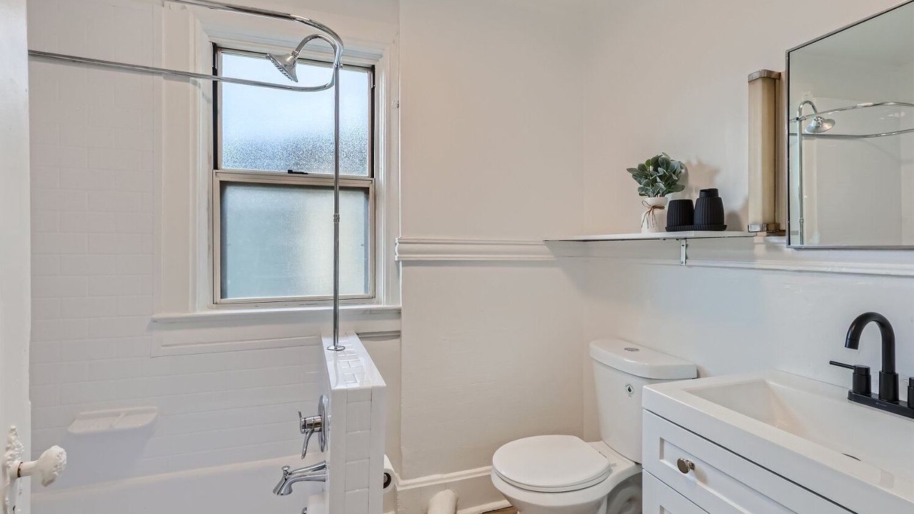 Photo of Bathroom in Washington Park West