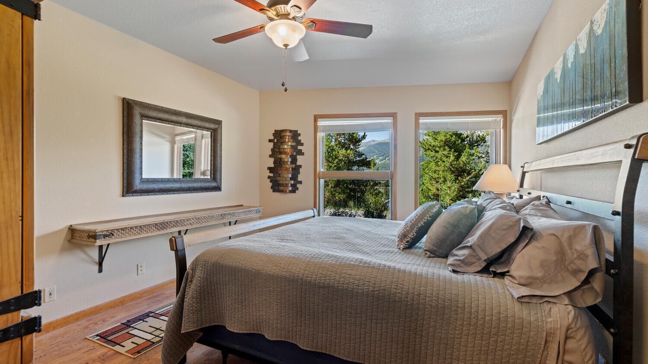 Photo of Bedroom in Forest Hills