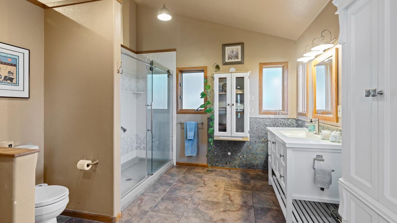Photo of Bathroom in Forest Hills