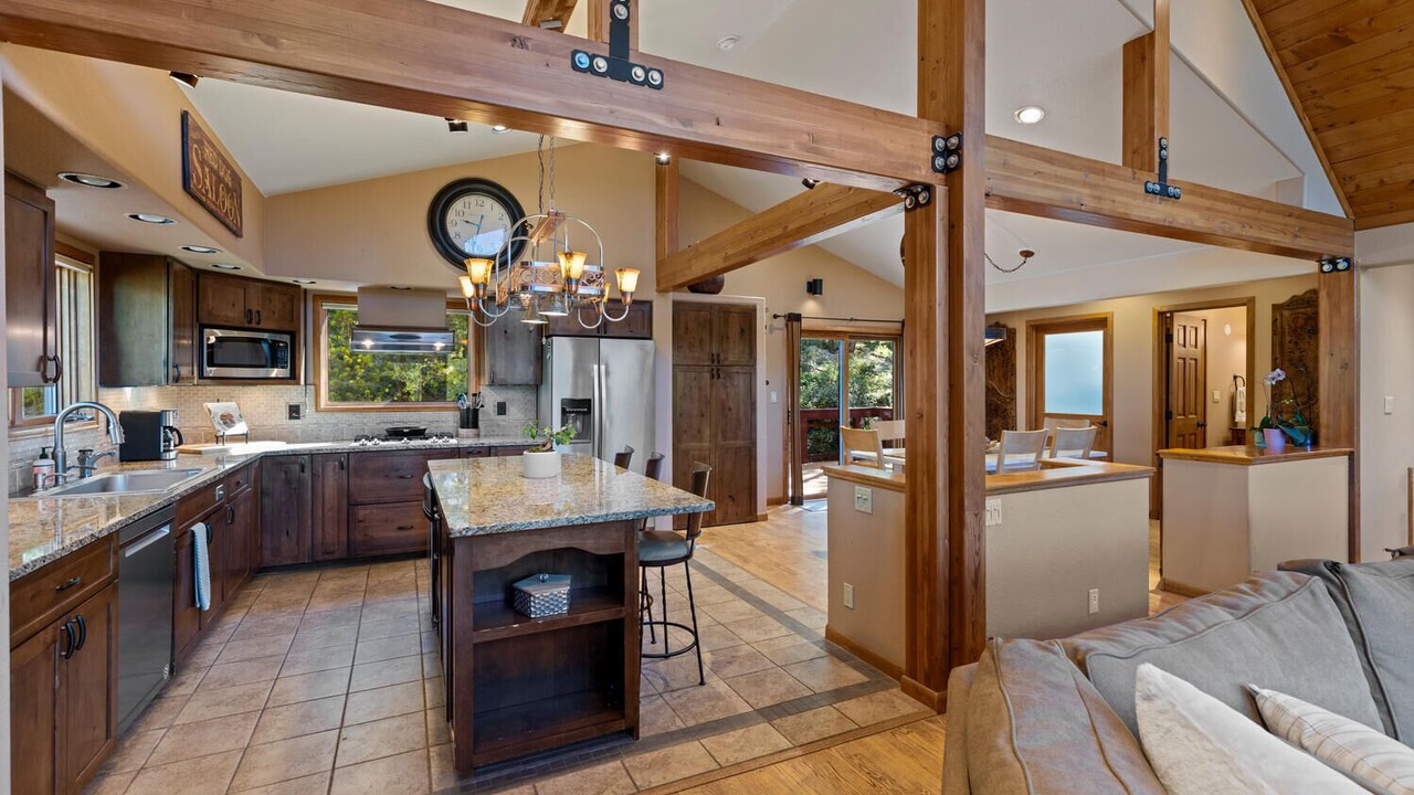Photo of Kitchen in Forest Hills