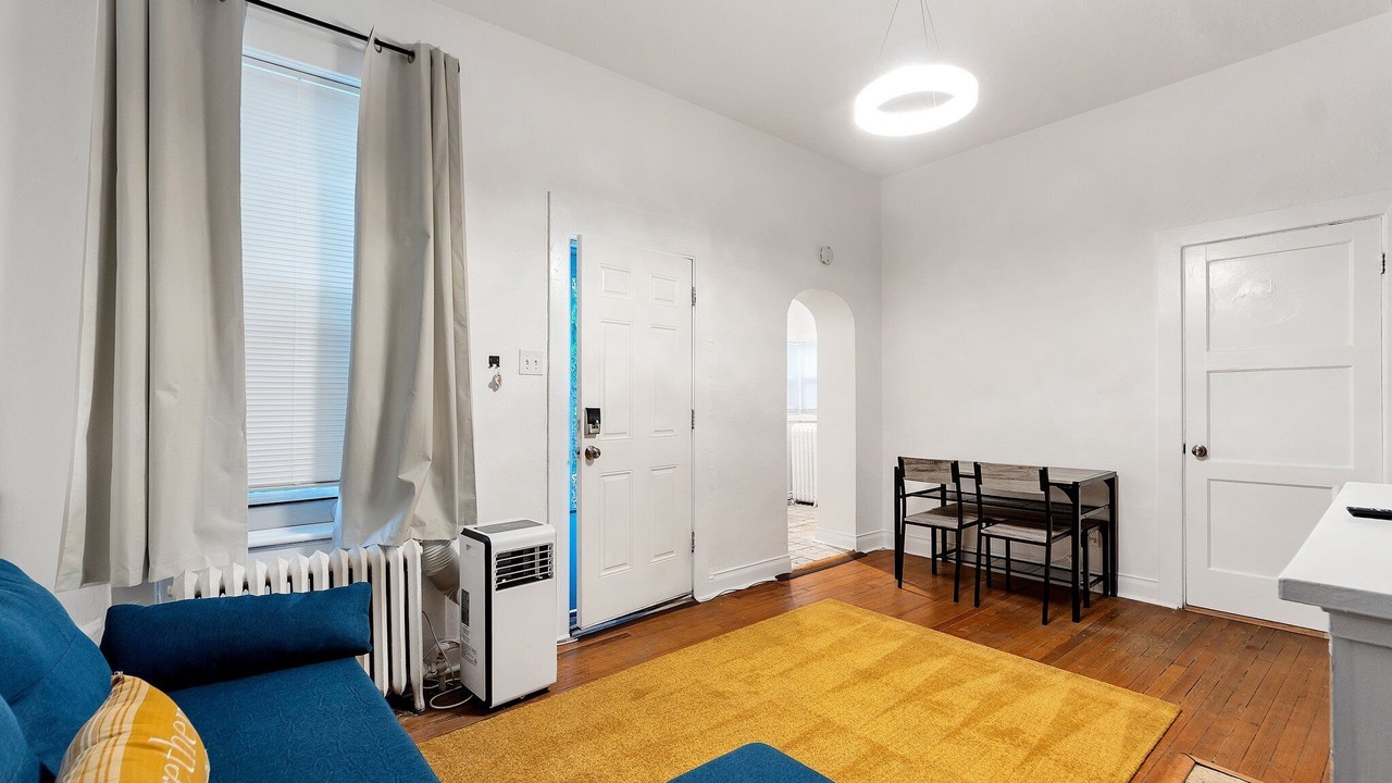 Photo of Livingroom in City Park West