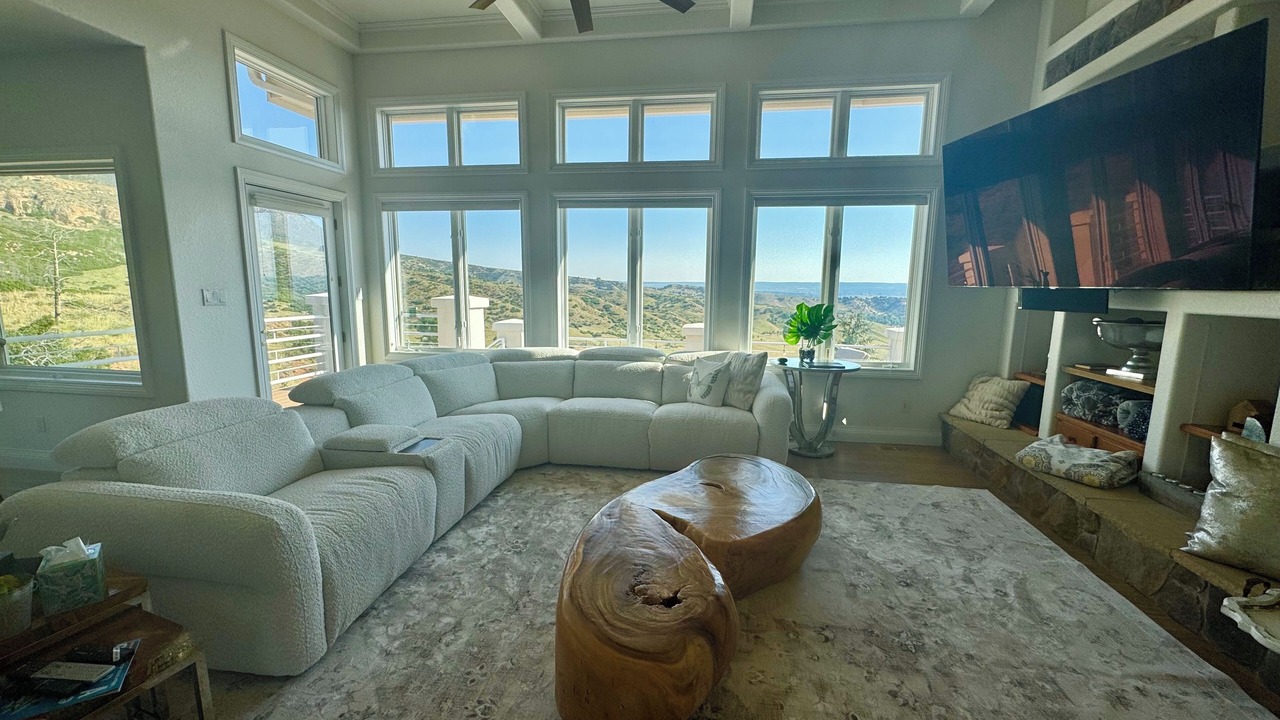 Photo of Livingroom in Mountain Shadows