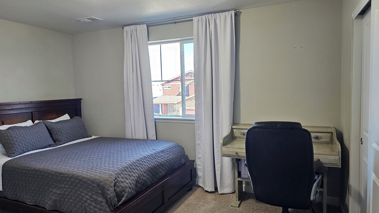 Photo of Bedroom in Castle Rock