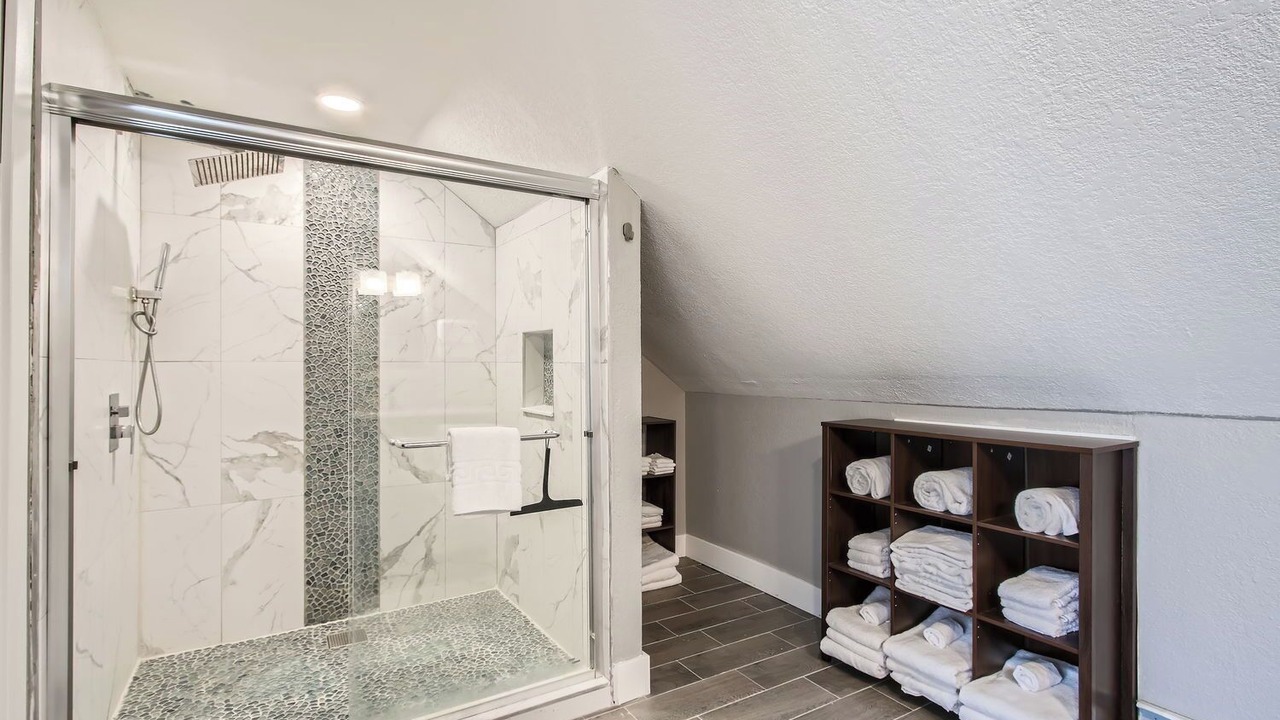 Photo of Bathroom in Black Hawk